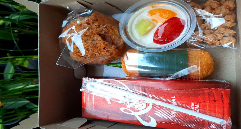 Snack box